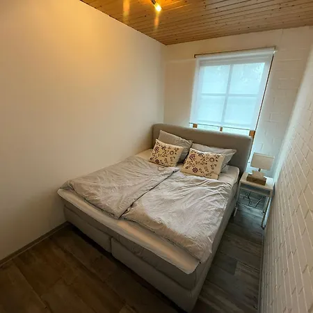 Erdgeschosswohnung Mit Separatem Eingang Zwischen Hannover Und Wolfsburg *